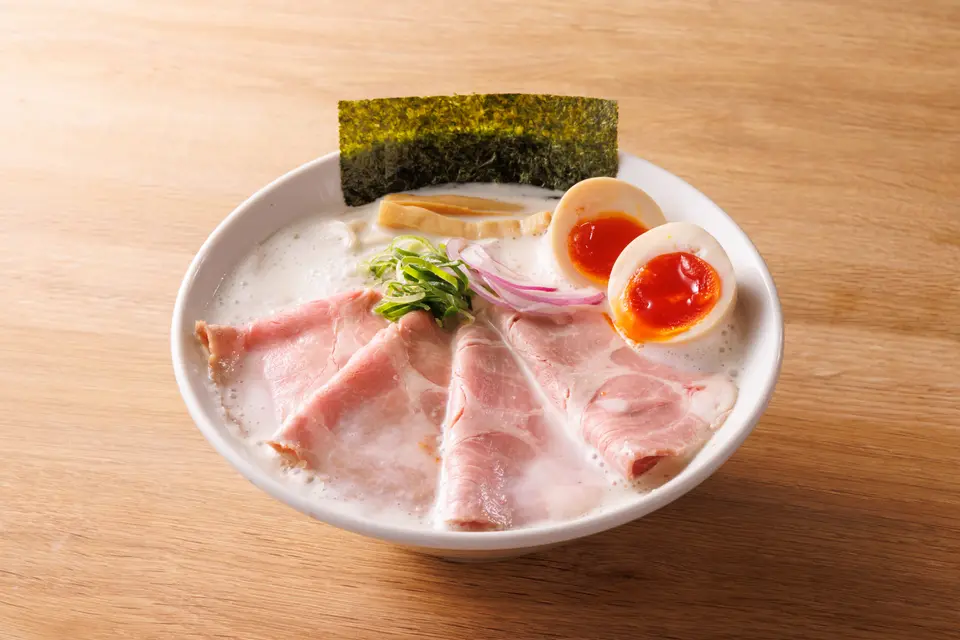 濃厚鶏白湯そば